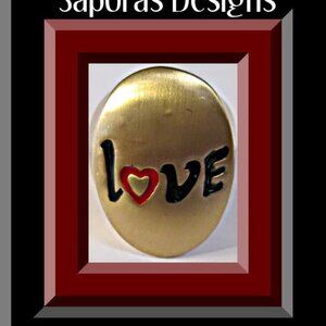 Size 9 Gold Tone Love Ring Retro Style